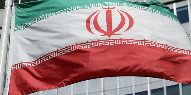 İran nükleer anlaşmayı kısmen askıya aldı