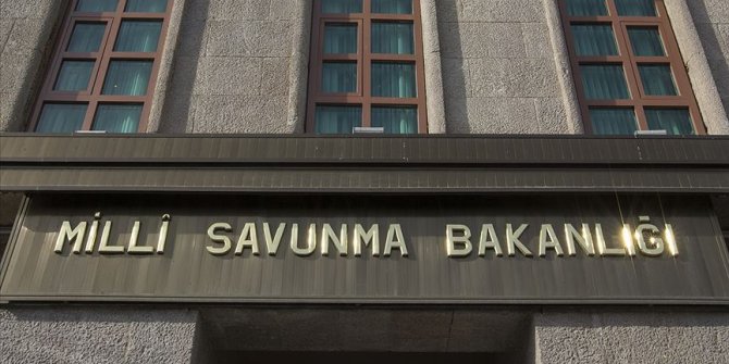 MSB: 3 PKK/YPG'li terörist hudut karakollarına teslim oldu