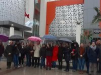 Doğa Koleji'nde maaş krizi devam ediyor: İzmir'de veliler eylem yaptı