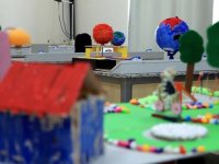 Görme engelli öğrenciler, fen derslerini dokunarak öğrenecek