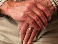65 yaş ve üstündekilere 'sarı nokta hastalığı' uyarısı