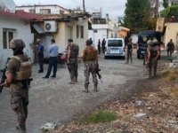 İskenderun’da silah kaçakçılarına şafak operasyonu: 5 gözaltı