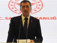 Bakan Selçuk: Müfredatta bir azalma söz konusu değil
