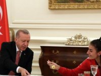 Cumhurbaşkanı Erdoğan, milli sporcularla iftar yaptı