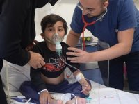 Afrin'in sağlığı Türk hekimlerine emanet