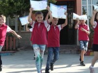 Okullarda karne heyecanı