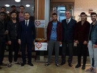 İzmir'de üniversite öğrencilerinden 'askıda simit' projesi