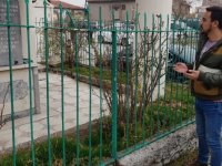 Kesikbaş Türbesinde hangi zat yatıyor?