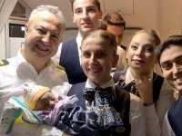 'Benel' bebek THY uçağında doğdu