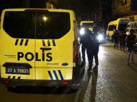 Polise ateş açıp, bıçakla saldırdılar
