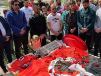 Gençlerbirliği kupayı İlhan Cavcav'ın kabrine götürdü