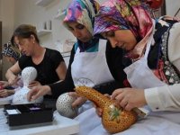 Su kabağı kadınların elinde sanata dönüşüyor