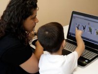 Özel çocuklara beş dilde özel eğitim programı