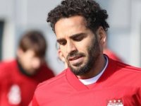 Douglas Beşiktaş ile imzaladı
