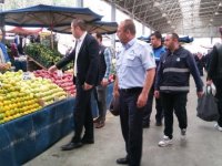 Pursaklar Belediyesi ilçe genelindeki pazar alanlarında denetimlerini sıklaştırdı