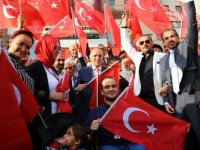 Keçiören Belediye Başkanı Turgut Altınok herkesi ev ve iş yerlerine Türk bayrağı asmaya davet etti