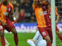 Galatasaraylı futbolcular, taraftarlardan özür diledi