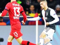 Geceye damga vuran Merih Demiral'a büyük övgü!