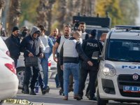 Antalya'da bir bankada silahlı soygun girişimi