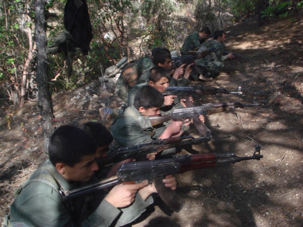 Hafıza kartlarından YPG/PKK’nın “çocuk savaşçıları” çıktı galerisi resim 17