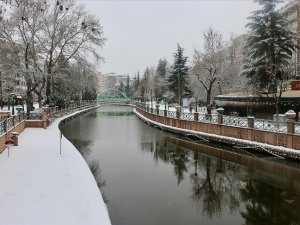 Eskişehir'de kar yağışı
