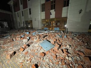 Kare kare Düzce depremi