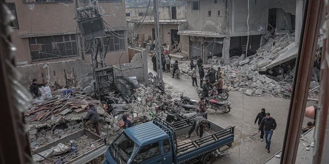 İdlib'te katliam: 5'i çocuk 8 sivil hayatını kaybetti