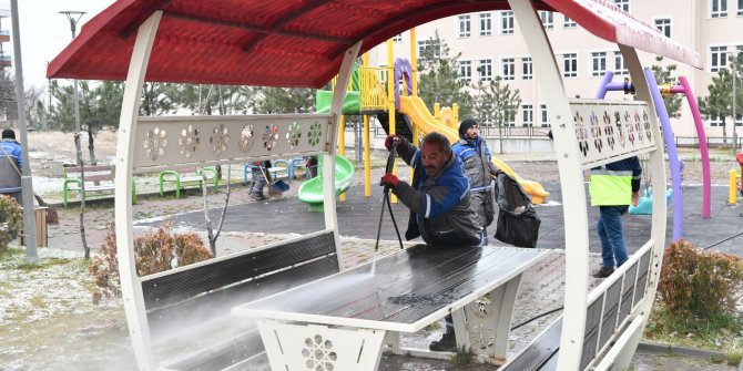 Mamak Belediyesi Ekin Mahallesi'ni uçtan uca temizledi
