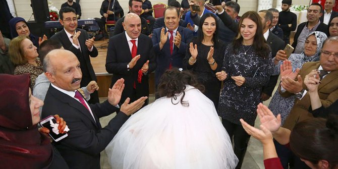 Evlenmek isteyenlere Keçiören Belediye Başkanı Turgut Altınok'tan çağrı