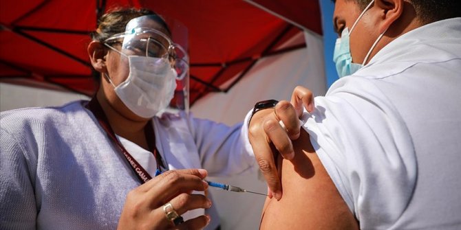 Meksika'da 1 milyonu aşkın kişi Kovid-19 aşısı oldu