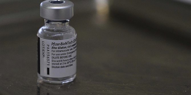 Malezya'ya ilk Kovid-19 aşıları ulaştı