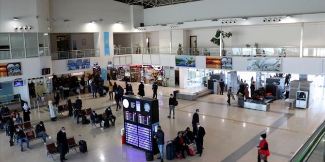 DHMİ havalimanlarındaki kiracıların 31 Ocak'a ötelenen kira bedellerinin iptal edilmesi işletmecileri sevindirdi