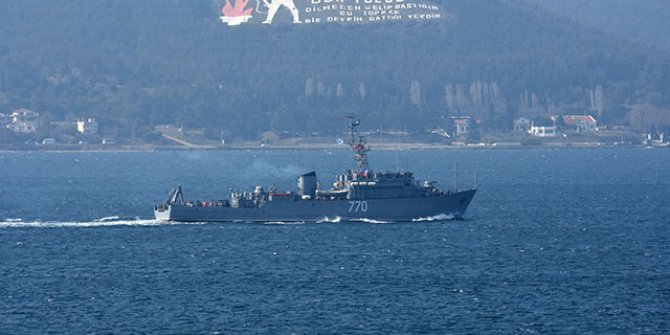 Rus ve Yunan savaş gemileri peş peşe Çanakkale Boğazı'ndan geçti 