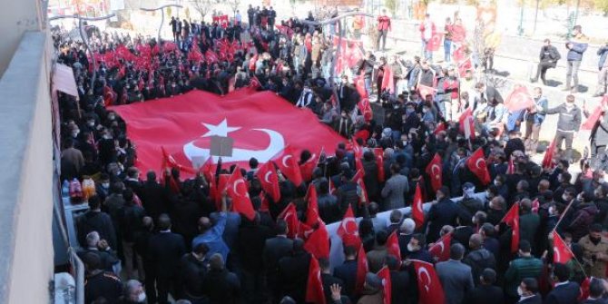 Şırnak'ta, Gara şehitleri için 'teröre lanet' yürüyüşü
