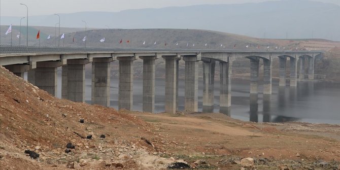 Güneydoğu Anadolu'da ulaşımı kolaylaştıracak Hasankeyf-2 Köprüsü yarın hizmete açılacak