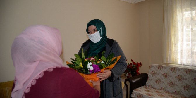 Başkan Oğuz’un eşi Nergiz Oğuz’dan şiddet mağduru kadınlara ziyaret