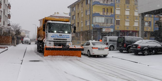 Altındağ Belediyesi Kar ekipleri karla mücadele için göreve hazır