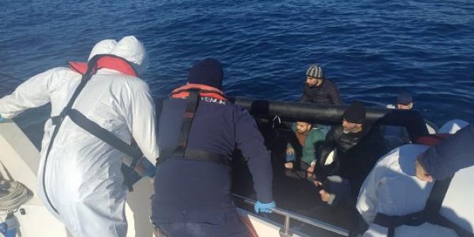 Marmaris’te 16 kaçak göçmen kurtarıldı