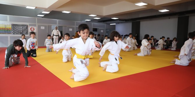 Geleceğin judocuları Etimesgut'ta yetişiyor