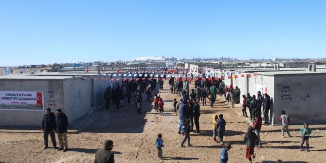 Cansuyu Derneği kriz bölgesi Suriye’deki mağdur ve muhtaçların yardımına koştu.