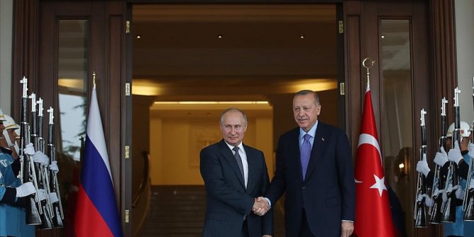 Kremlin Sözcüsü Peskov: Putin, Cumhurbaşkanı Erdoğan’ın Türkiye davetini memnuniyetle kabul etti