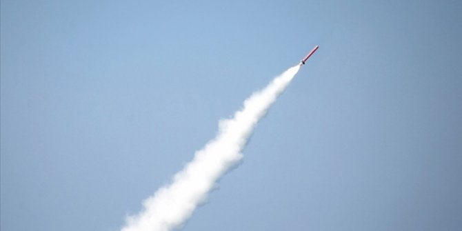 Kuzey Kore, yeni füze denemeleri yaptığını doğruladı