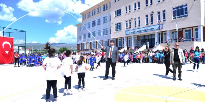 Kahramankazan'da çocuklar için Geçmişten Günümüze Çocuk Oyunları Şenliği düzenlendi