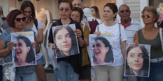 Kuşadası'nda, Pınar Gültekin'in katiline 'haksız tahrik' indirimi protestosu