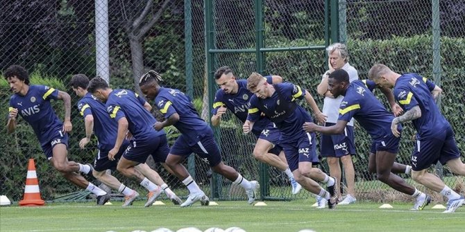 Fenerbahçe'nin yurtdışı kamp ve hazırlık maçları programı belli oldu