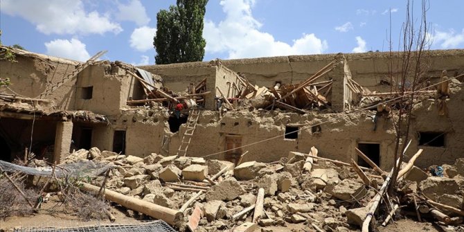 Afganistan depremi aileleri yok etti