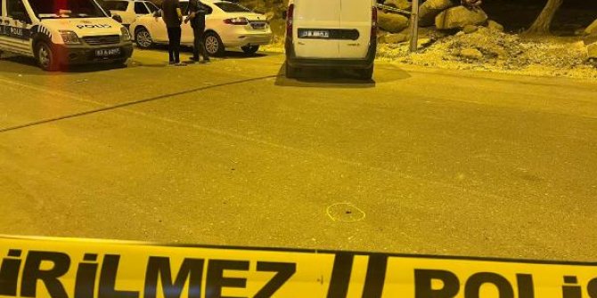 Şanlıurfa'da silahlı kavga; yoldan geçen anne ve 2 çocuğu saçmalarla yaralandı