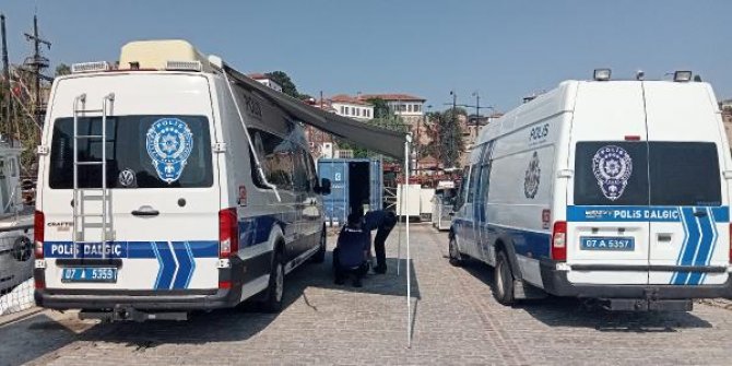 Antalya'da, denizde erkek cesedi bulundu