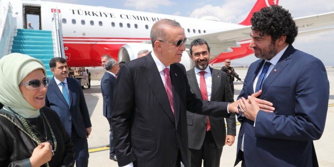 Hakan Taşıyan'dan Cumhurbaşkanı Erdoğan'a karşılama