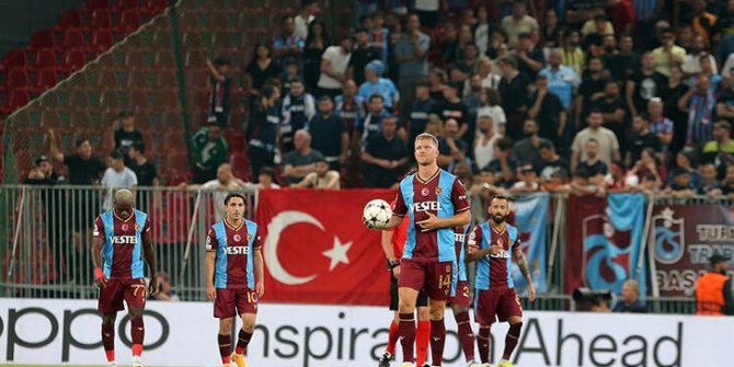 Tur Trabzon'a kaldı: 2-1 yenildi